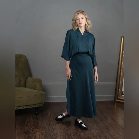 green satin dress long Elegant Dark Green A Line Satin Prom Gown Long Graduation Party Dresse –  Siaoryne